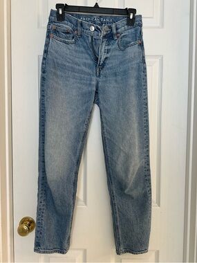 American Eagle Stretch Mom Jeans Light Wash 00 Short